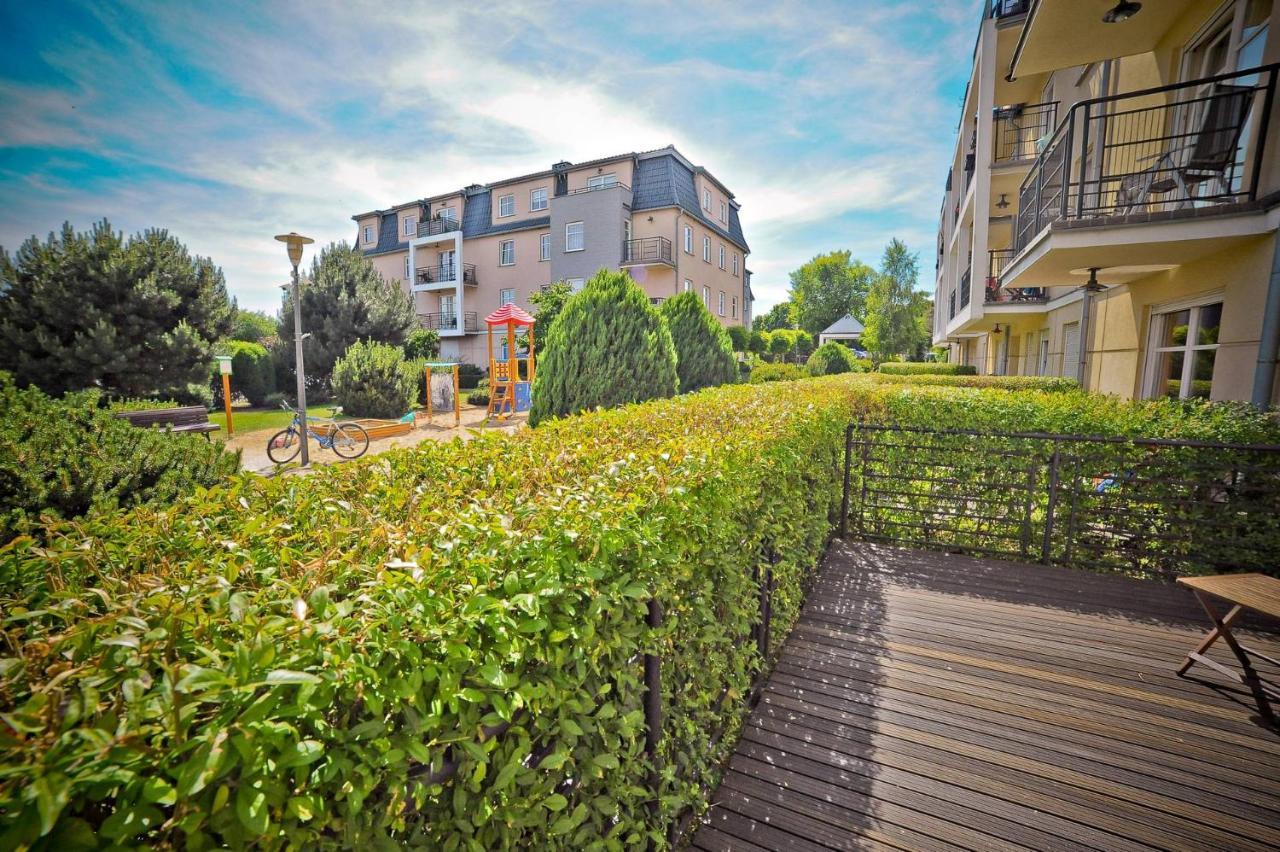Grand Apartments - Parkur Apartment With Terrace 소포트 외부 사진
